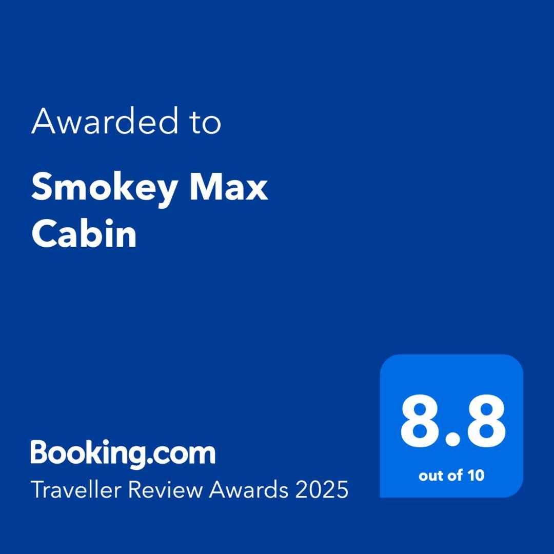 Smokey Max *